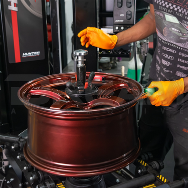 Tyre Fitting And Balancing Service