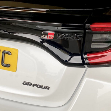 Automotive Passion | GR Yaris Black Badge Set | Toyota GR Yaris | G16E-GTS | 2021+