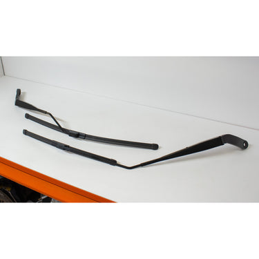 USED | Front Wiper Arm with Blades (LHD) #001 | Honda Civic Type R | FK8 2.0T K20C1 | 2017-2022