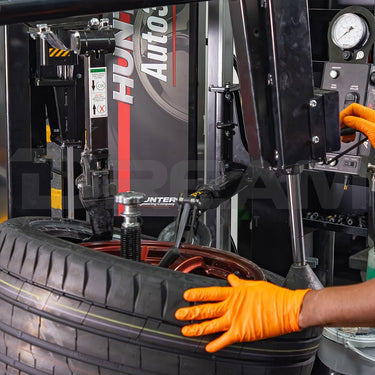 Tyre Fitting And Balancing Service